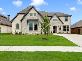 301 Resting Place Rd, Waxahachie, TX 75165