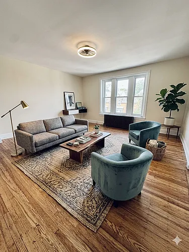 225 S 44th St #3 Photo 1