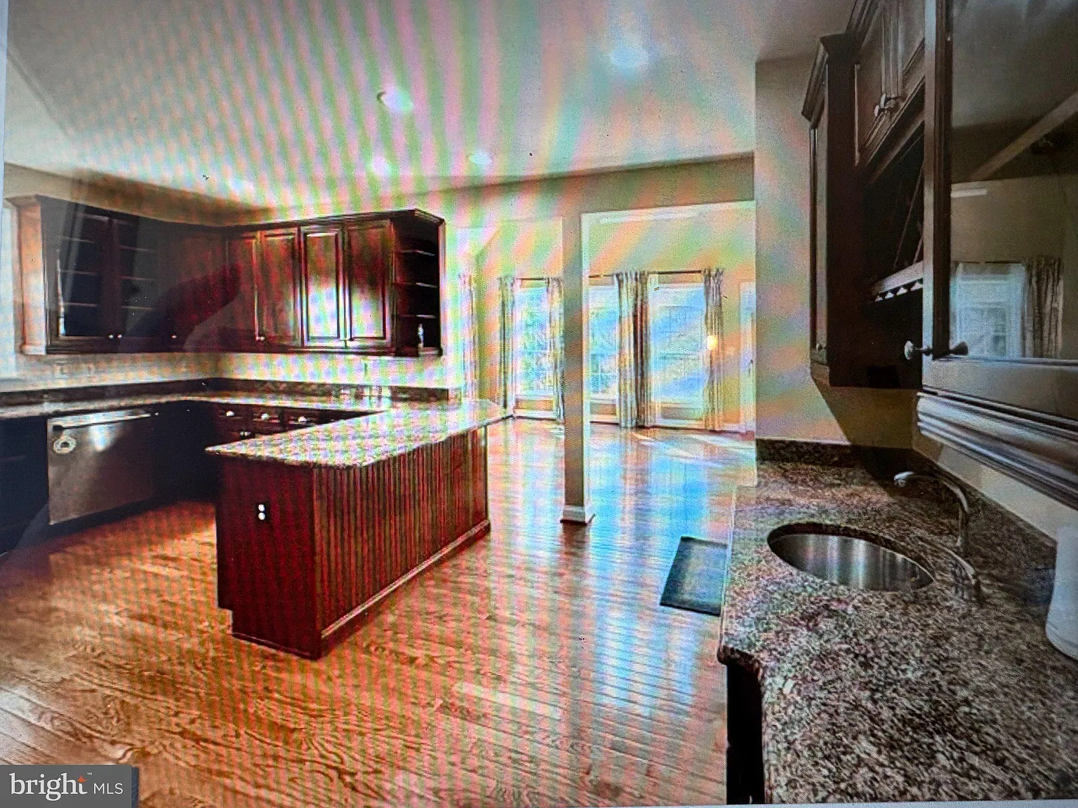 4 bed, 4.5 bath, 3450 sqft, $4,950 — Photo 2