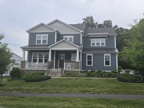 24365 White Elm Pl, Aldie, VA 20105