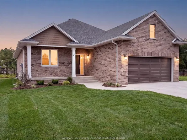 101 Westlawn Dr, Essex, ON N8M 1J1
