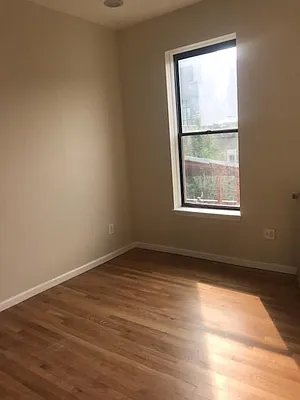 Rented by Landlord Management New York LLC | media 14