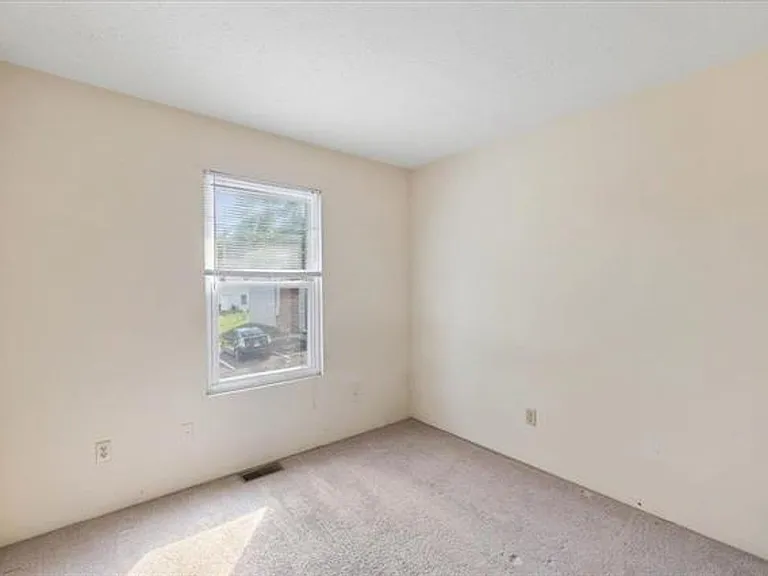 151 Clover Valley Cir — Photo 5