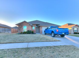 1751 Huntington Ct, Newcastle, OK 73065