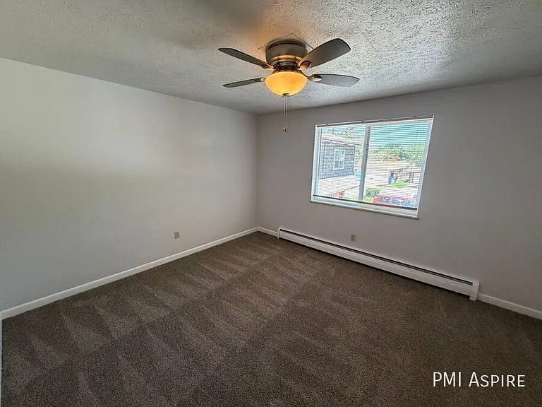 1410 E 6th St #1440 — Photo 12