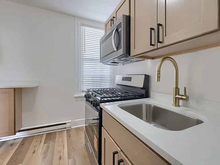 319-319 S Lime St #1 — Photo 11