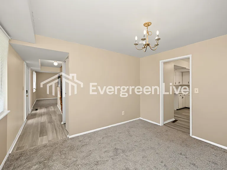 1733 Continental Dr — Photo 14