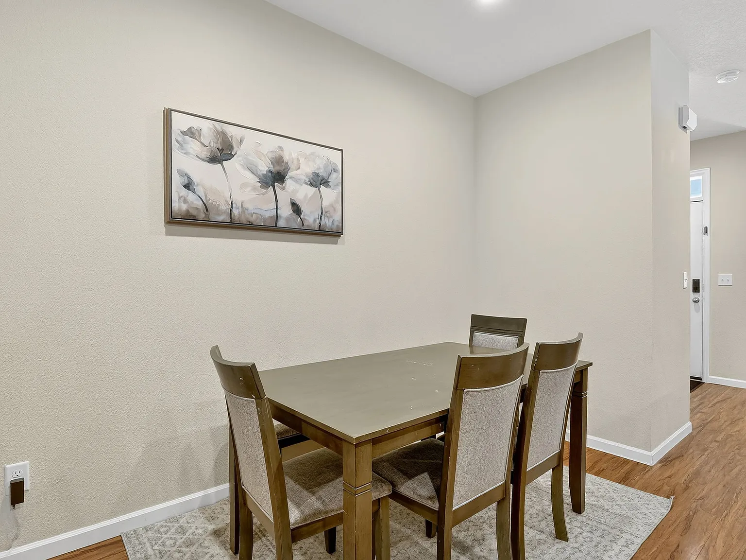 2 bed, 2.5 bath, 1473 sqft, $4,700 — Photo 4