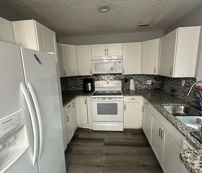 3816 Cortez Dr #D — Photo 17