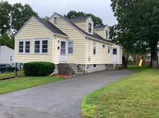 17 Emeline St, Woburn, MA 01801