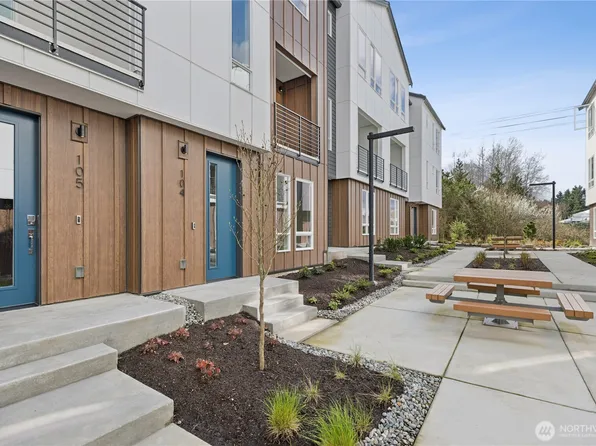 12217 137th Place NE #2704, Redmond, WA 98052