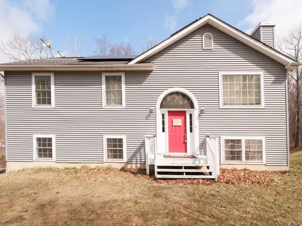 2113 Laurel Ridge Rd, East Stroudsburg, PA 18302
