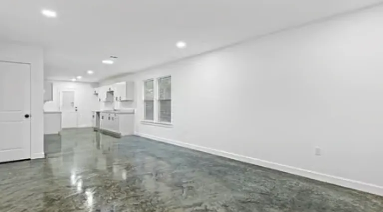 1109 Cella St — Photo 11