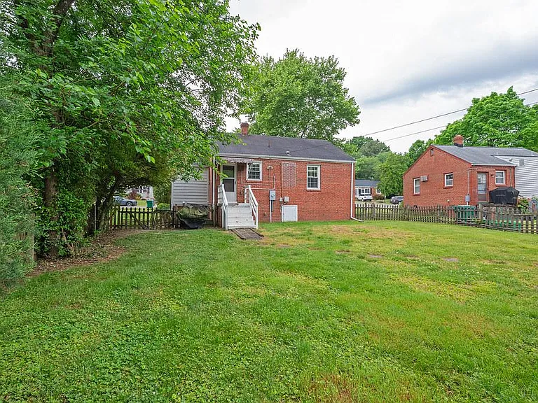 6408 W Grace St — Photo 26