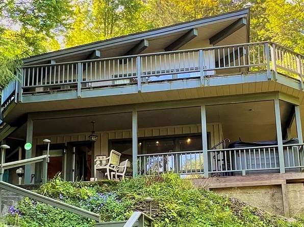11 B St, Ellicottville, NY 14731