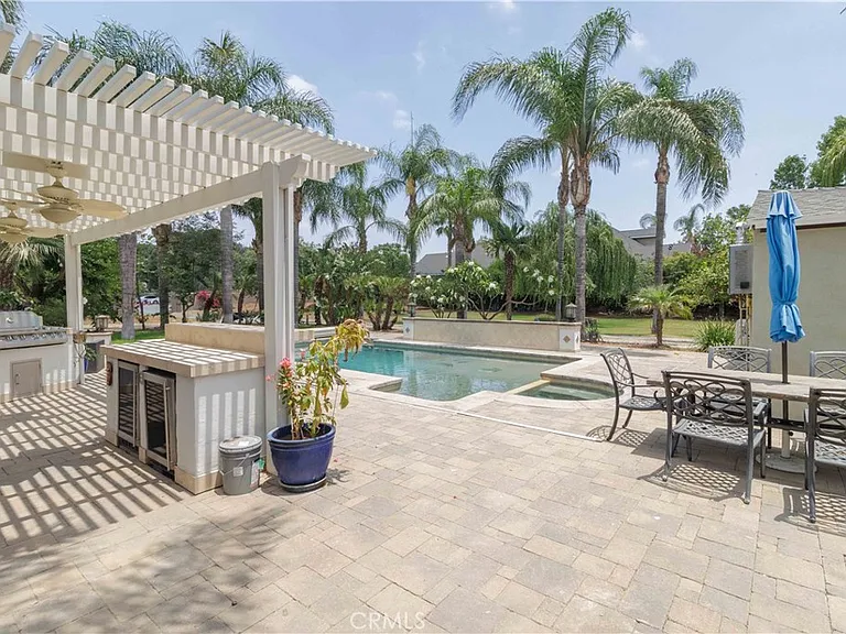 10249 Jurupa Rd — Photo 19