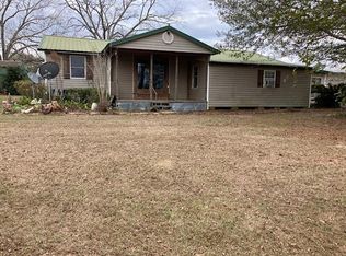 978 Lovie Swails Rd, Enigma, GA 31749