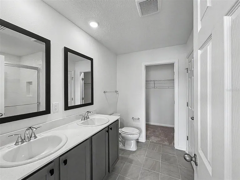 55 Signet Cir — Photo 6
