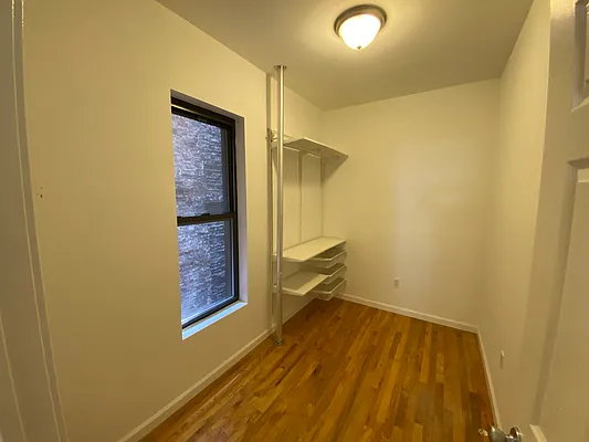 Rented by Peter R. Hungerford, LREB | media 31