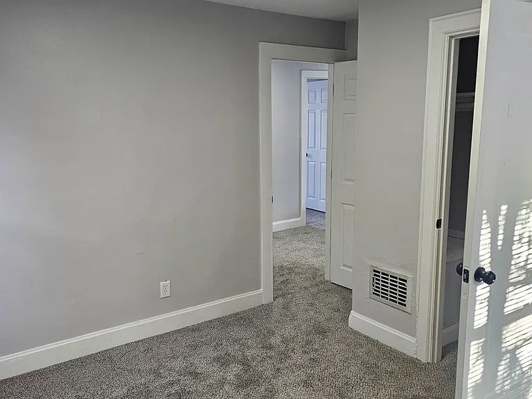 491 Townsend Ave — Photo 14