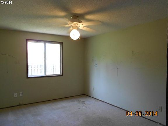 5th image of 4000 NE 126th Ave