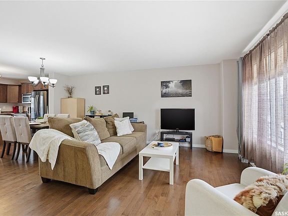 5th image of UNIT 17-622 Lamarsh ROAD