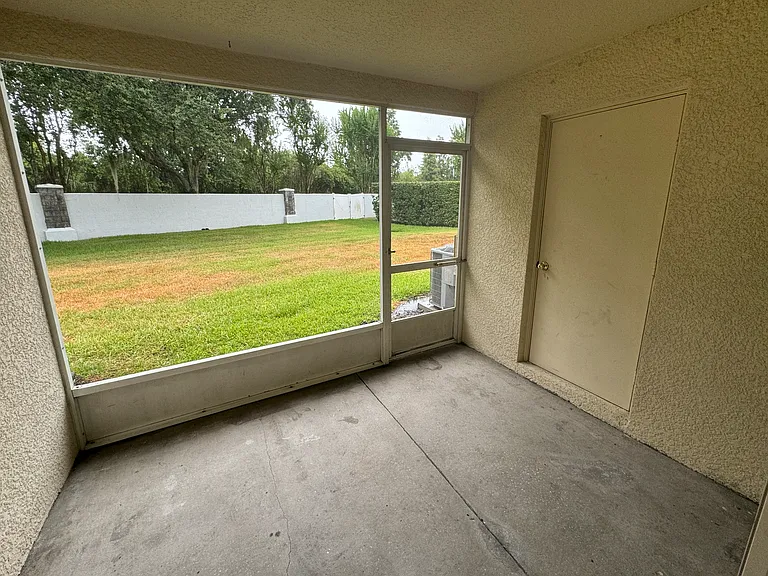 30233 Lacledes Ln — Photo 16