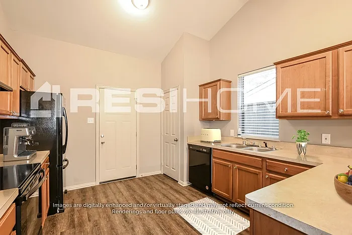 6313 Benavides Dr — Photo 3