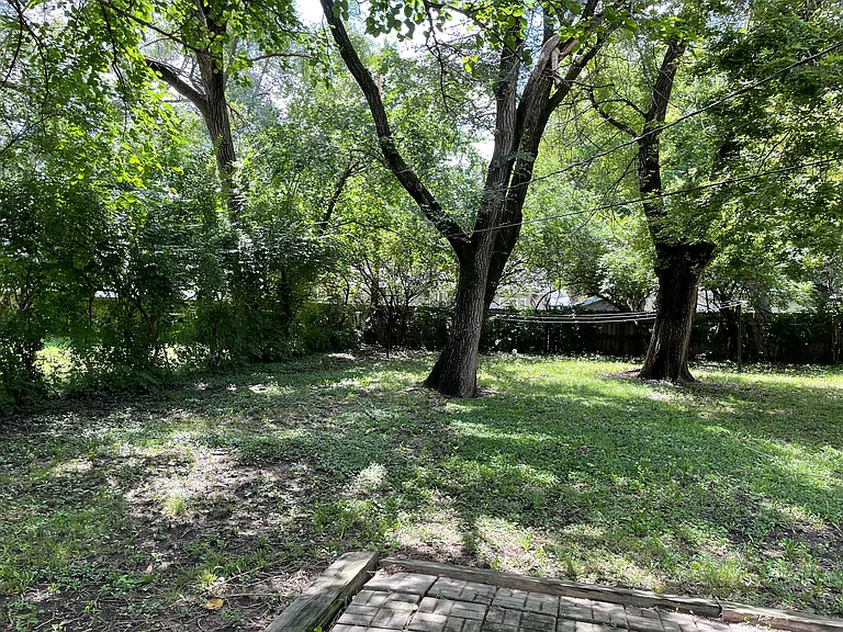 2121 SW Morningside Rd — Photo 30