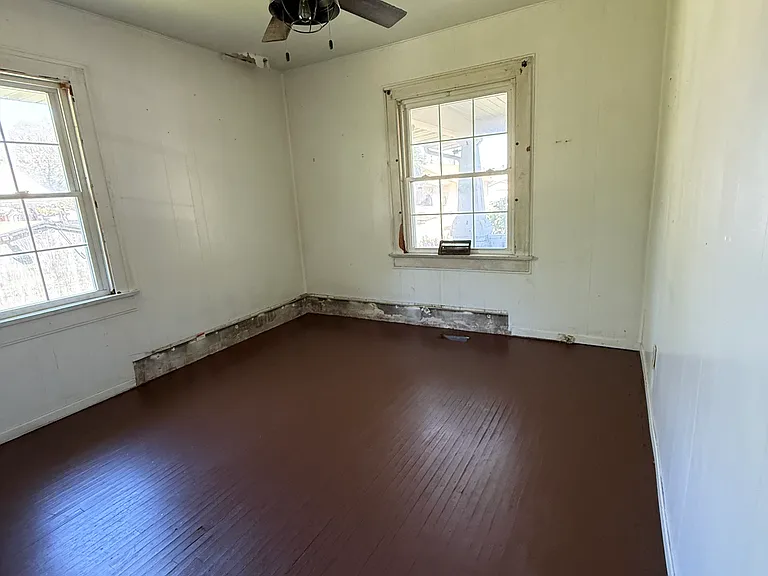 1237 E Johns Ave — Photo 9