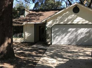 2712 N 6th St, Ocean Springs, MS 39564