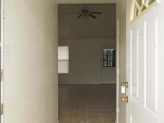 2nd image of 2703 Timberline Dr
