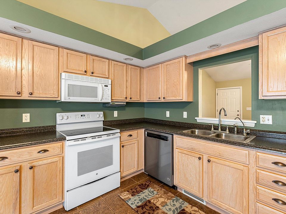 2807 Wild Cherry Rdg W, Mishawaka, IN 46544 | Zillow