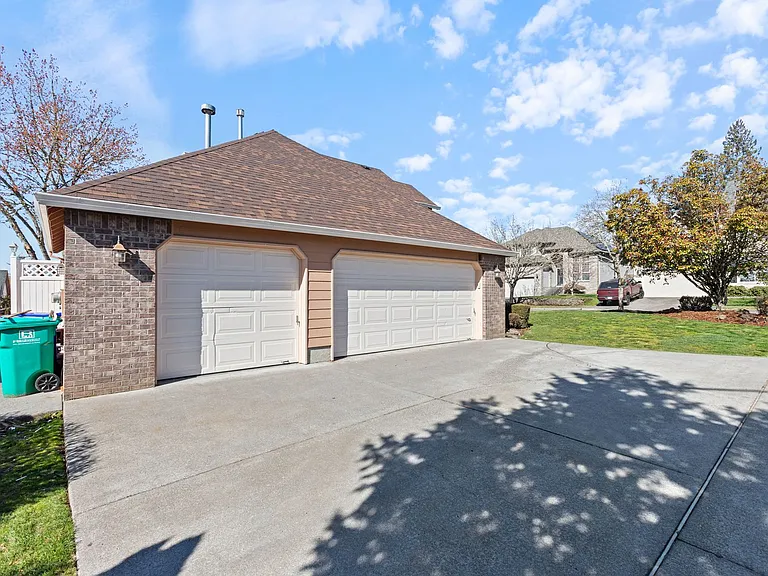 5168 SE 12th Way — Photo 4