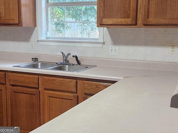 5th image of 10883 Knotty Pine Pl