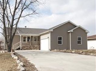 186 Park Pl #4, Hebron, IN 46341