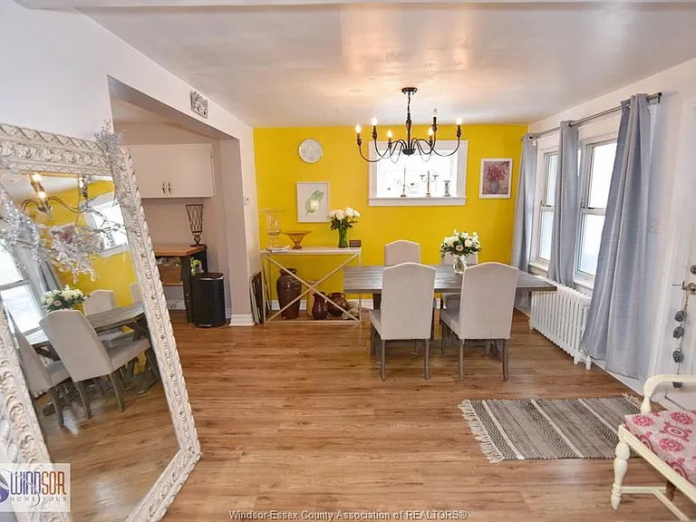 2471 Pillette Rd — Photo 18