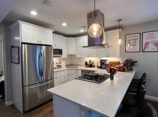 88 F St #3, Boston, MA 02127