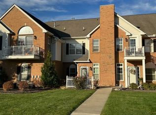 617 Olde English Cir, Howell, MI 48855