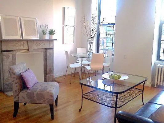 Rented by Meraki Realty LLC | media 8