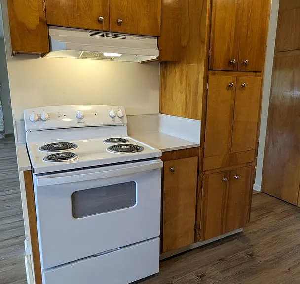Park Village Apartments — Photo 101