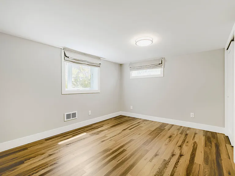 2724 W Blaine St — Photo 21