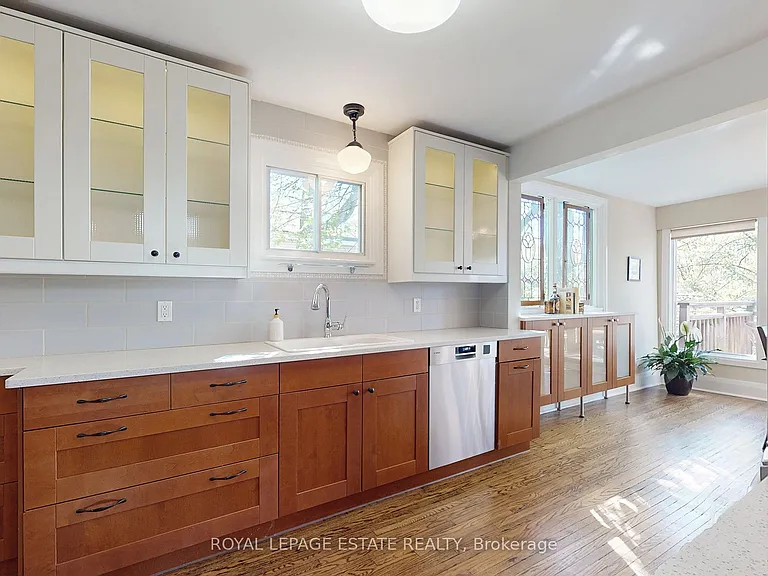 27 Sycamore Pl — Photo 16