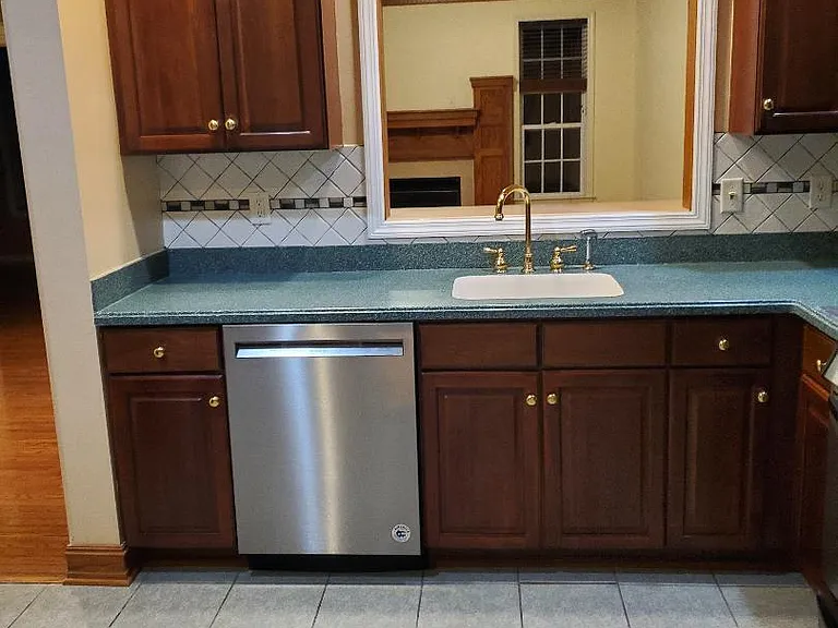 350 Bernard Dr #350 — Photo 12