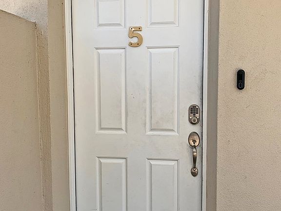 2nd image of 125 E Esperanza St #5