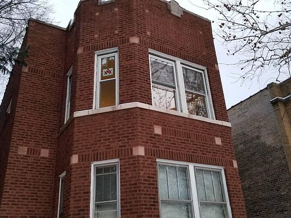 2nd image of 5237 N Sawyer Ave