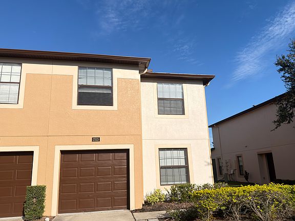 3rd image of 2515 Oleander Lakes Dr