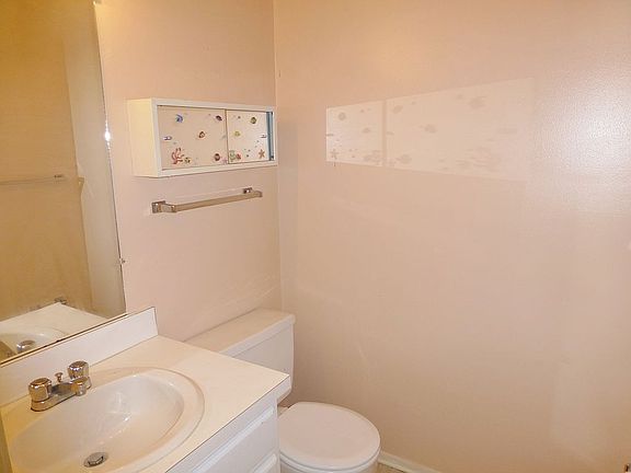 5th image of 16 Vista Palm Ln