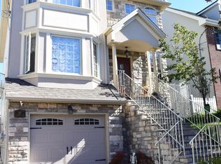 187 Brighton St, Staten Island, NY 10307