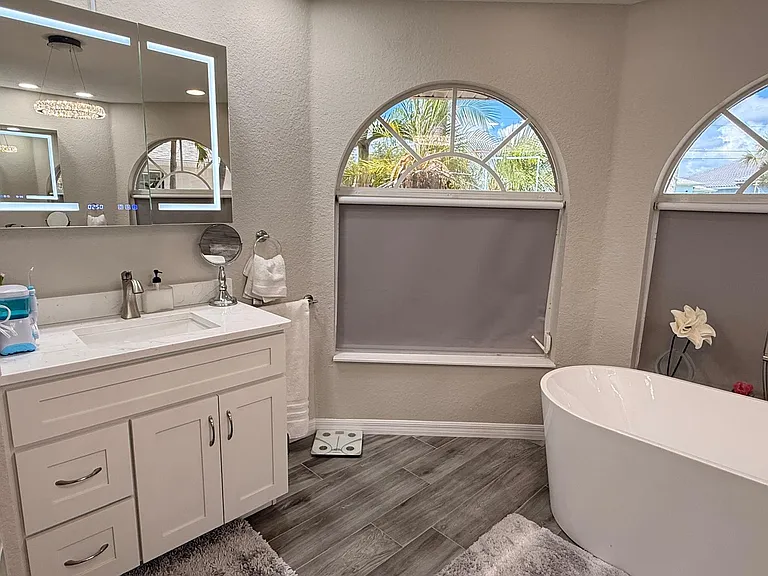 4238 Surfside Ct — Photo 41